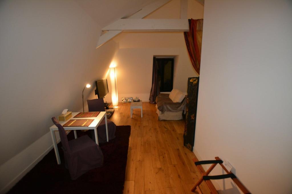 Maison D'Hotes Les Coudreaux Rueil-Malmaison Buitenkant foto