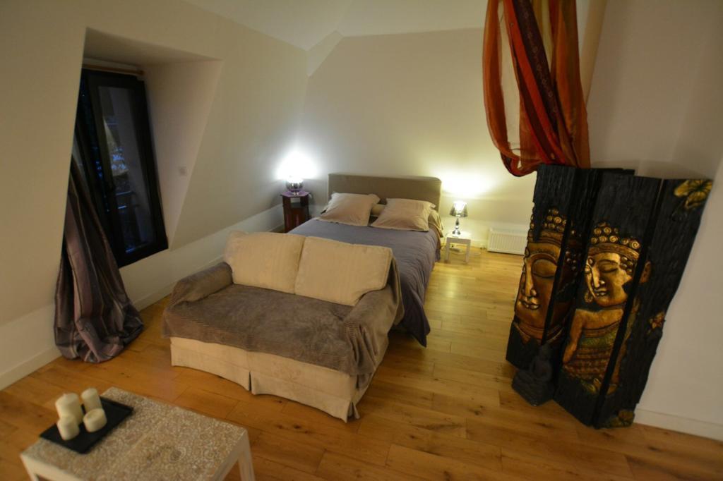 Maison D'Hotes Les Coudreaux Rueil-Malmaison Buitenkant foto