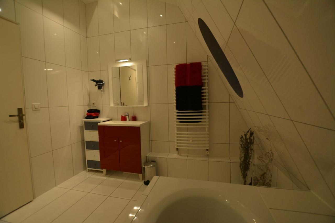 Maison D'Hotes Les Coudreaux Rueil-Malmaison Buitenkant foto
